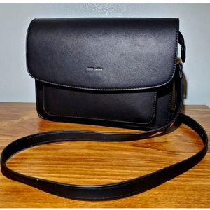 Alltrue Causebox Pixie Mood Zoe Crossbody, Black Purse, Crossbody, Vegan Leather